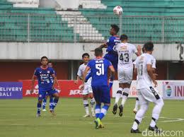 They currently play in the liga indonesia premier division. Avmkqvxkjeuvum