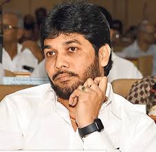 MLC Ananth babu: సుబ్రహ్మణ్యం హత్య, డోర్‌ డెలివరీ కేసు మళ్లీ  విచారించాల్సిందే |  the-accused-were-the-government-leaders-of-the-time-when--ysrcp-mlc-anantha-babu-was-cornered