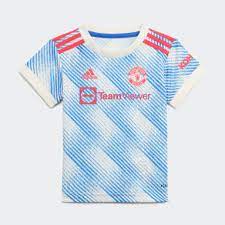 With live match updates and stats, team news, live scores, interactive quizzes and stickers, it's all in one place! Manchester United Ausrustung Trainingsanzug Adidas