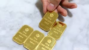 Artikel ini merupakan request dari anda yang sedang mencari harga emas 375 hari ini, harga emas 999 hari ini, harga emas 700 per gram, harga emas 925 terkini. Rincian Harga Emas Antam Hari Ini Kamis 22 Oktober 2020