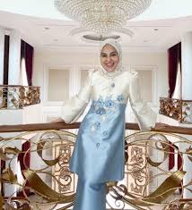 Sora to umi no aida. Anak Sulung Selamat Bergelar Suami Wajah Ceria Awet Muda Ds Umie Aida Curi Perhatian Nona