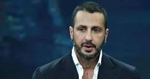 Fabrizio corona was born on march 29, 1974 in catania, sicily, italy. Fabrizio Corona Must Return To Prison The Decision Of The Surveillance Court Violations On Tv Appearances And Use Of Social Media World Today News