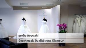 Einen tollen optischen effekt mit einem gelungenen eyecatcher erreichen sie, wenn sie ein modernes vokuhila kleid tragen. Recaplaza Couture Koblenz Fachbrautmodegeschaft Urmitz Rhein Individuelle Brautkleider Koblenz Youtube