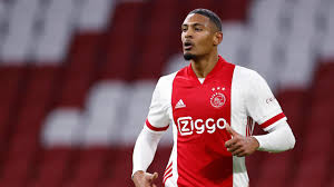 Ajax amsterdam ajax amsterdam aja. Haller Makes Basic Debut For Ajax Against Fc Twente Schuurs On The Bench Teller Report