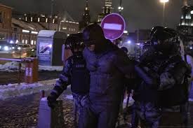 Последние твиты от batman shots (@batmanshots_). Max Seddon On Twitter Russian Police Arrested Batman Tonight This City Needs A New Hero