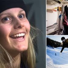 Jennie Lees's Instagram, Twitter & Facebook