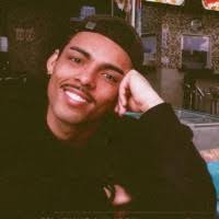 6400+ perfiles de «Velozo»