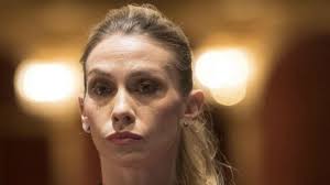 L'étoile e il marito non potrebbero apparire più innamorati di così e lei orgogliosa posta le foto della sua maxi famiglia. Eleonora Abbagnato Eta Altezza Peso Origini Marito Calciatore Figli