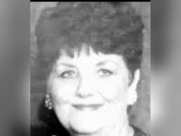 Lori Agnew's Instagram, Twitter & Facebook