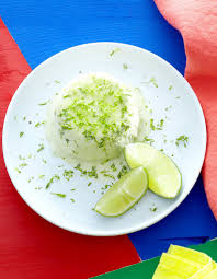 Souffle Glace A La Chartreuse Pour 4 Personnes Recettes Elle A Table Recette Souffle Glace Recettes De Cuisine Recette