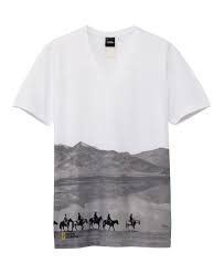 Free delivery and returns on ebay plus items for plus members. Men National Geographic Short Sleeve T Shirt Uniqlo Printed Shirts Uniqlo Tshirts Cool T Shirts