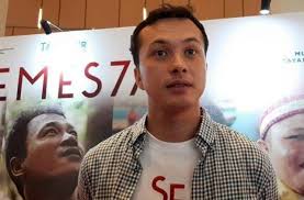 Namun ia merasa hal itu bukan masalah. Tak Cuma Hadang Pemotor 3 Hal Ini Bikin Nicholas Saputra Trending Matamata Com