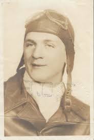 Can this photo be sharpened and young boy removed.