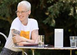 Following her win, heinzmann released her debut single my man is a mean man, which debuted straight atop the swiss. Stefanie Heinzmann News Neuigkeiten Von Der Schweizer Soul Und Popsangerin
