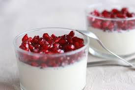 Panna Cotta Vegan A La Grenade Et A La Rose Au Thermomix Yummix Recette Yummix Thermomix Recette Thermomix