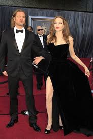 Angelina could have been tyler durden's marla singer or rusty ryan's (brad brad pitt, previously, came to angelina jolie's defense after the actress was accused of wrecking his marriage to jennifer aniston. Brad Pitt Y Angelina Jolie Impresionantes En La Gala De Los Oscars Esta Pareja Si Que Sabe Mejor Vestido Famosos Fotos De Famosos