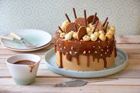 Layer Cake Chocolat Caramel Chicoree Fashion Cooking Recipe Pear And Almond Cake Sweet Cakes Layer Cake