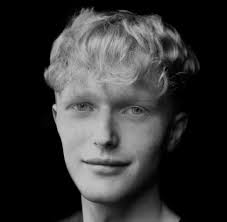 Musical Theatre student takes to the professional stage