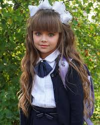 You can use natural hair or weave when designing lovely layers hairstyle for your little girl. Top 7 Little Girl Haircuts With Bangs And Layered July 2020 For Healthy Family