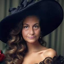 Can you really ever have enough chrome? Check out this incredible Century  1150 Knee-Boom