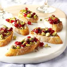 Best christmas eve appetizers from 58 thanksgiving and christmas appetizer recipes holiday. 40 Easy Christmas Appetizer Ideas Taste Of Home
