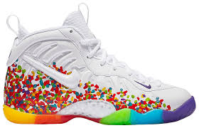Goat Buy And Sell Authentic Sneakers Sneakers Nike Girls Sneakers