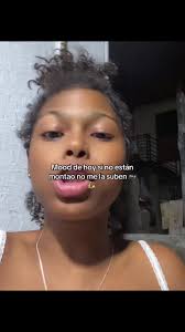 Esqueleto Gigante en Comedia: ¡Momentos Divertidos!