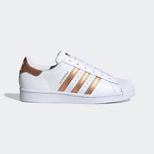Dünyaca ünlü marka 7'den 70'e herkesin günlük tercihleri arasında yer. Adidas Superstar Shoes White Adidas Deutschland