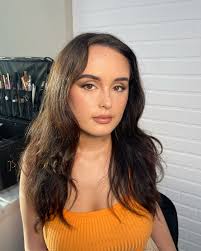 My muse 💭 @heatherstreet_ • Such a pleasure to be back to weekend glam  appointments for some familiar faces and some ✨NEW✨faces too 🥹 • So  grateful for each and every one