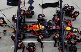 Het commentaar komt van olav mol. F1 Tickets Reizen Naar De Gp Van Frankrijk Castellet Tbd Juni 2022