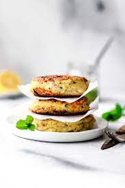 Easy Pakistani Aloo Ki Tikki Potato Cutlets Recipe Potato Cutlets Pakora Recipes Recipes