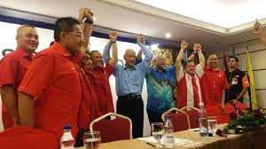 Tan sri muhammad bin haji muhammad taib is a malaysian politician who currently is a pkr member. Mat Taib Kembali Ke Pangkuan Umno