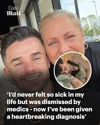 The pair casually marched out, leaving stunned staff helpless to intervene.  Read more: https://trib.al/1di7HWO