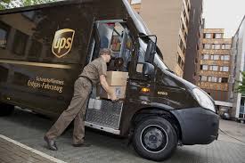 Sie haben etwas bestellt oder warten auf ein paket und möchten wissen, wann die sendung ankommt? Auto Bild Bei Ups Bilder Autobild De