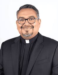 Mauricio Bermudez's Instagram, Twitter & Facebook