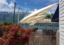 Un Resto Au Bord Du Lac A Tester Absolument Avis De Voyageurs Sur La Cuillere A Omble Cafe Restaurant Doussard Tripadvisor