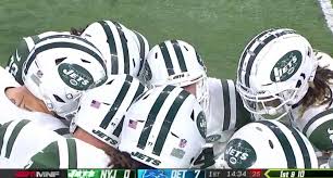 Customized picks for college football bowl pick'em contests (winner or spread based). Espn S New Monday Night Football Scorebug Now Includes Down And Distance Arrow