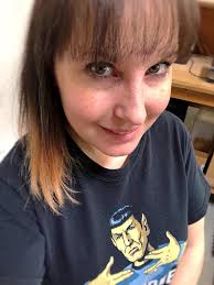 What's the most proper salute to use in public to fellow trekkies?