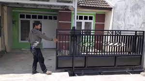Apakah anda tertarik dengan pintu pagar rumah minimalis 2020?, dengan gambar dibawah ini, semoga bisa menjadi pilihan dekorasi dan desain untuk mempercantik rumah anda.ulasan kali ini sumber gambar : Pintu Pagar Besi Geser Sliding Tralis Minimalis Purwokerto Banyumas Youtube