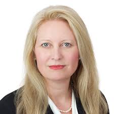 Karen Hollinger's Instagram, Twitter & Facebook