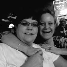 Lori Goble's Instagram, Twitter & Facebook