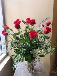 Three dozen breathtaking long stem orange roses! Dozen Long Stem Red Roses In Kansas City Mo Steve S Floral Shop