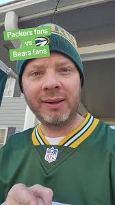 This is gold, but not Packer Pissy Gold and Doodoo Green 🧀 🤮🤢😂