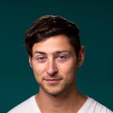 Matt Roling's Instagram, Twitter & Facebook