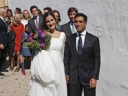 Del 'glamour' de Mariló Montero al vestido premamá de la novia: Alberto Herrera y Blanca Llandres celebran su boda