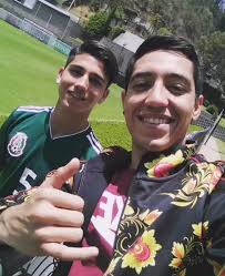 Are Edson Alvarez and Kevin Alvarez Brothers