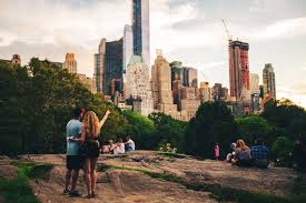 However, when you're dating in your 30s you may have more of a sense of urgency and there are certain things to keep in mind. Dating In Nyc The Difference Dating In 20 S Vs 30 S