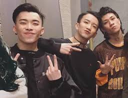 【今日睇咗未？】anson lo（#盧瀚霆）5年前同 #男性密友kalok 嘅訪問被翻炒，當時大方承認自己係同性戀；《#聲夢傳奇》學員 #炎明熹 話唔知無綫諗住幫佢哋組女團，假如係真嘅亦無諗過同 #mirror 比較；《#2021香港小姐競選》候選佳麗着泳裝示人，各有睇頭，#關楓馨. Ufr17emp9 Wqdm