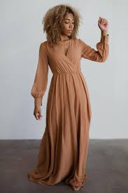 Inky florals, rich textures, and punchy colors fit for any wedding dress code. 4 Best Fall Winter 2020 Engagement Dresses