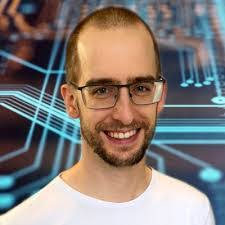 Darren Ballinger's Instagram, Twitter & Facebook